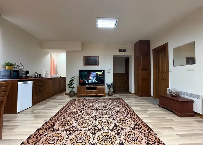 Pirin Golf Deluxe Private Gabby Ground Floor Appartement Bansko