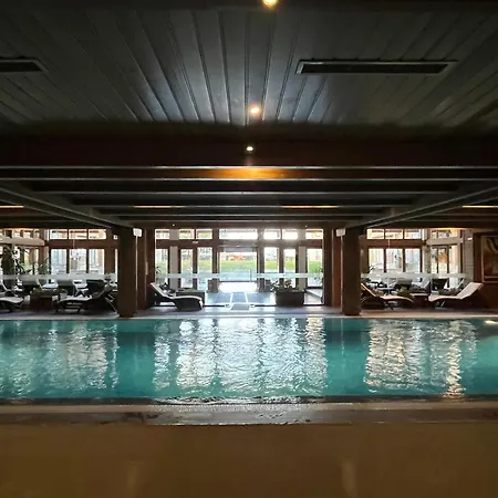 Pirin Golf Deluxe Private Gabby Ground Floor Apartment *